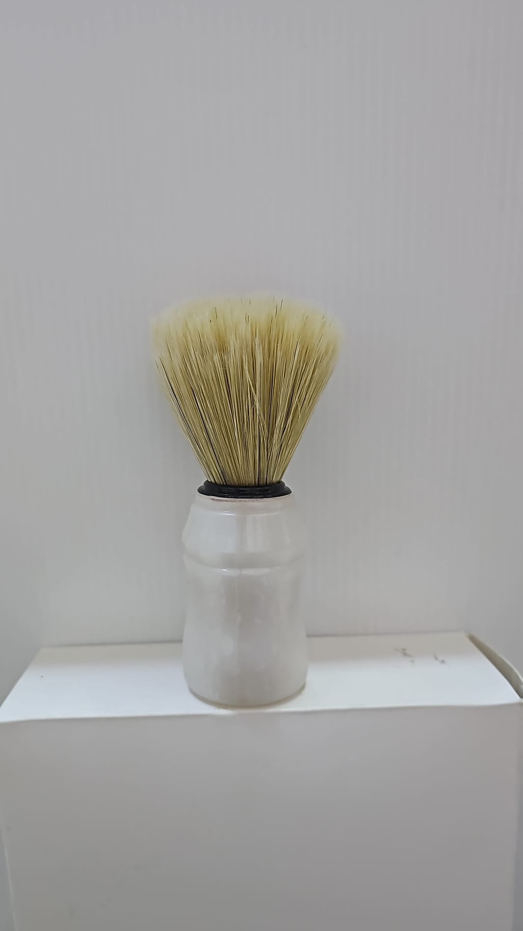 (فرشاة حلاقة)