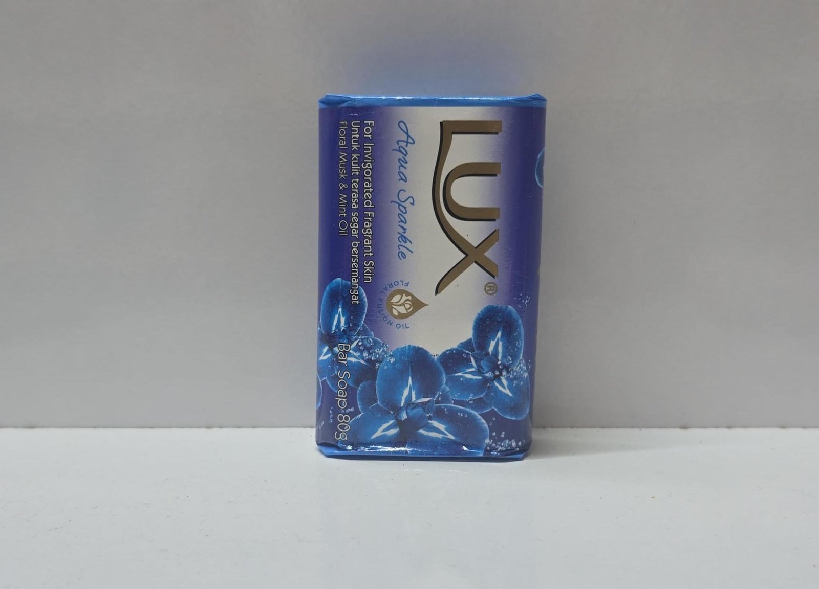 (Lux)